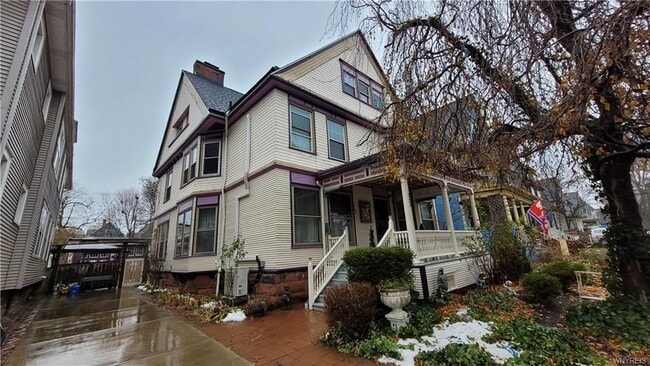 Building Photo - 222 Norwood Ave Rental