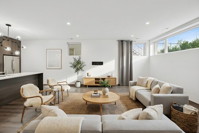 Photo - 4321 N Cicero Ave Unit G