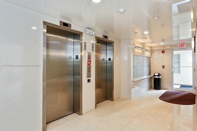 Photo - 220 Kings Point Dr Unit 514