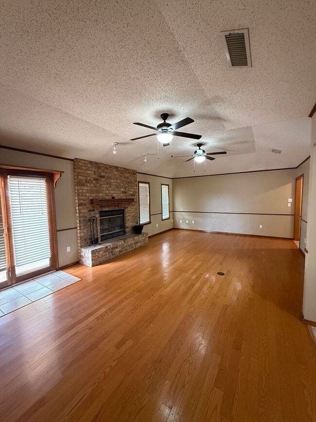 Photo - 3 Bed 2 Bath Home in Zia School District!