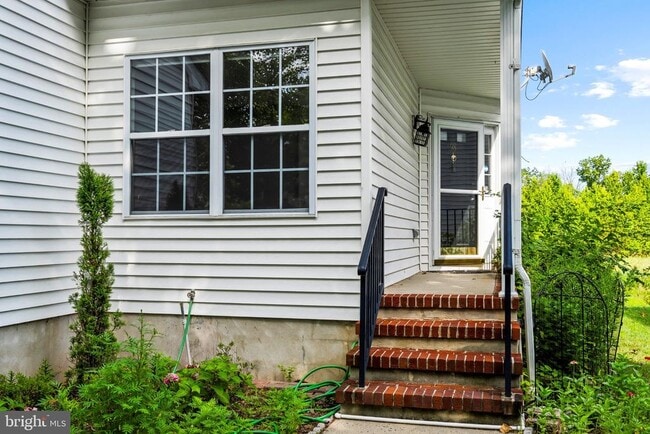 Photo - 98 Canal View Dr