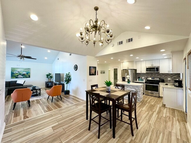 Photo - AVAILABLE NOW!! 3 BEDROOM 3 BATHROOM HOME IN JOSHUA TREE!