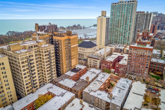 Photo - 512-20 W. Cornelia