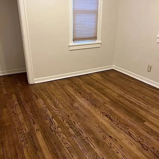 "Charming 3-Bedroom Home with Hardwood Elegance on Hanover Street, Aurora!"