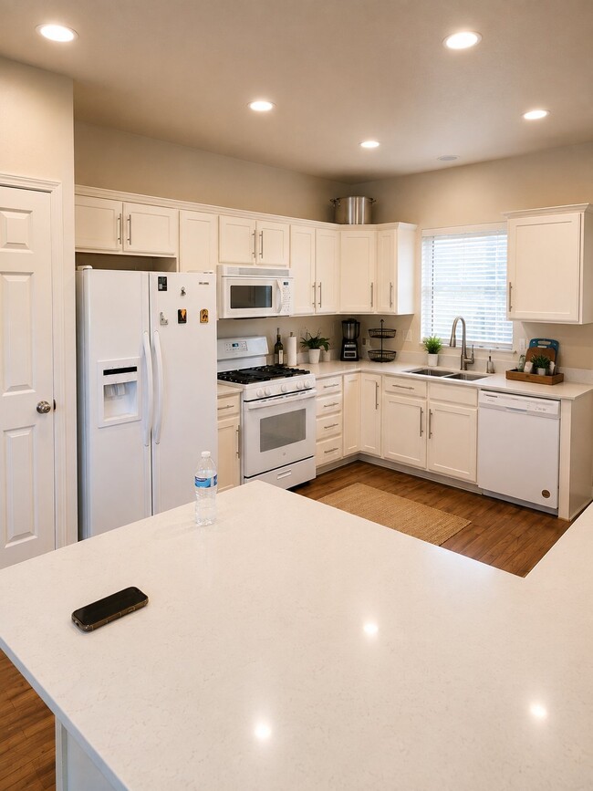 5284 Ranches Loop Rd