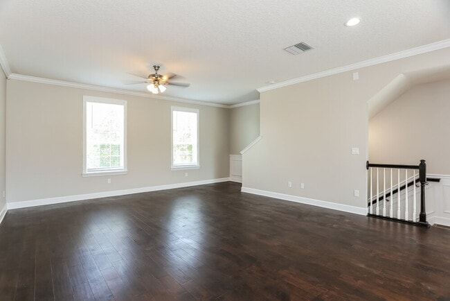 Photo - 4475 Ellipse Dr