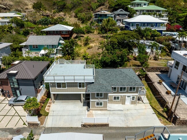 Photo - 4 bedroom 2 bath home, approx 1500 sq ft. with 4 car parking.