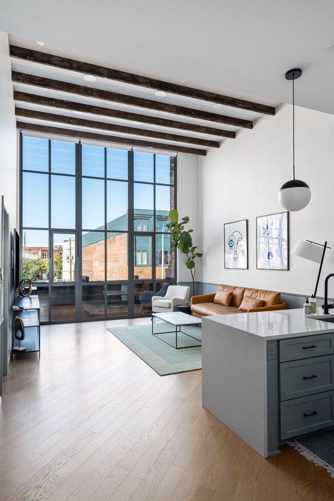 Building Photo - 2212 Morris Ave