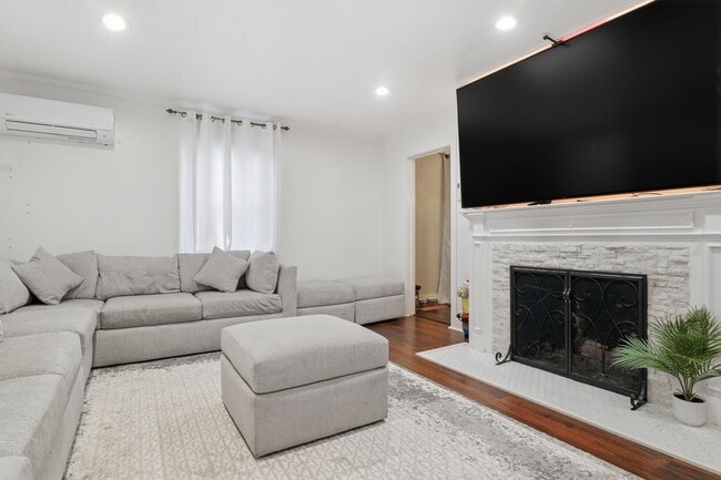 Photo - 3015 N 5th St