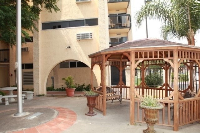 Photo - 201 N 13th Ave