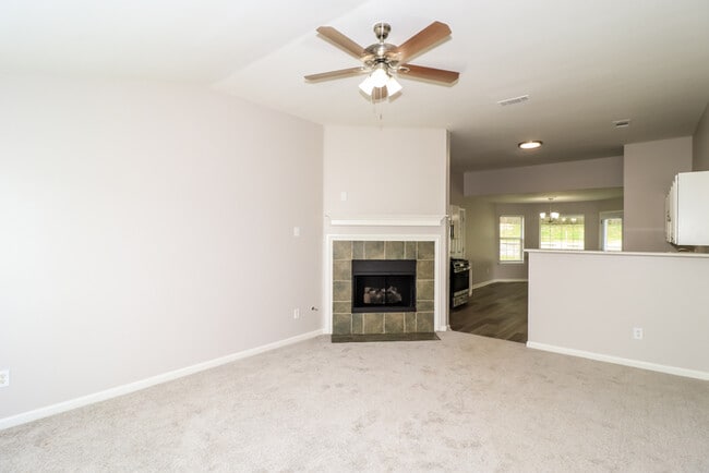 Photo - 465 Oakland Hills Dr