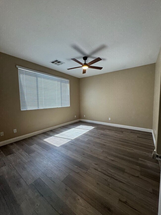 Photo - 4-bedroom home, 4th bedroom is large, 3cg
