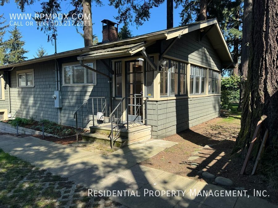 Photo - 10227 NE Shaver Street-