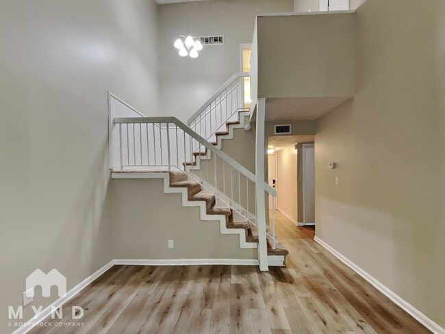 Photo - 8602 Creekwood Way