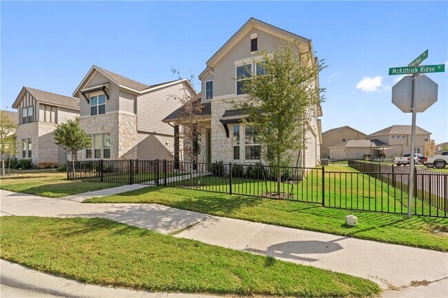 Photo - 162 McKittrick Ridge St