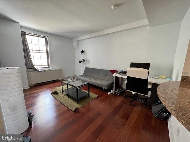 Photo - 219-29 S 18th St Apartamento Unidad 1101