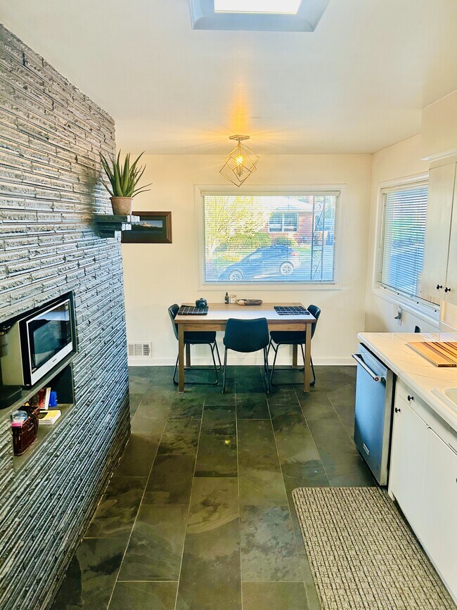 Photo - 3525 W Crown Pl