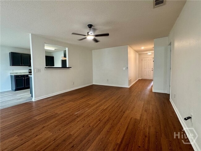 Photo - 18 Allen Brook Dr