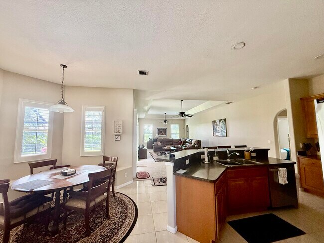 Photo - 2810 SE Tate Ave