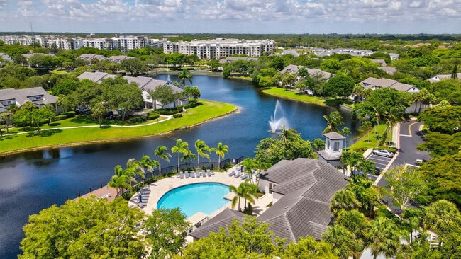 St. Tropez Townhomes & Villas