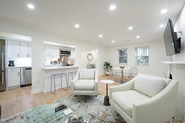 1334 Corcoran St NW Unit SI ID1587679P