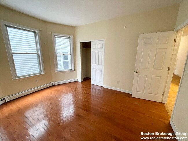 Photo - 7 Iroquois St Unit 1