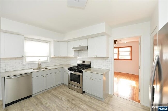 Photo - 11 Gregory Ct