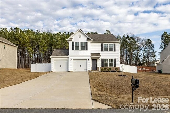 Photo - 824 Yorkshire Dr