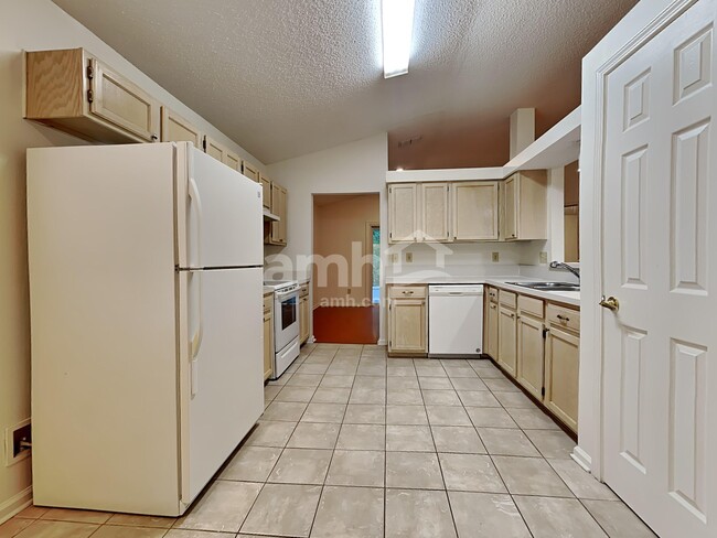 Photo - 7804 Spring Branch Dr S