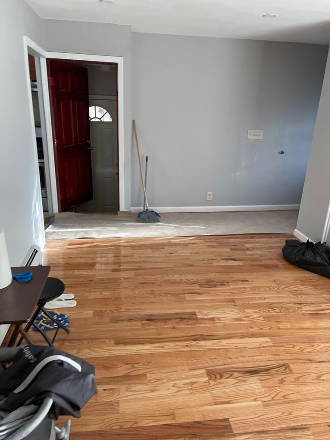 Building Photo - 146-16 223rd St Rental