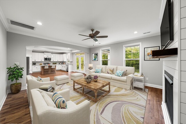 Photo - 9846 Foot Path Ln