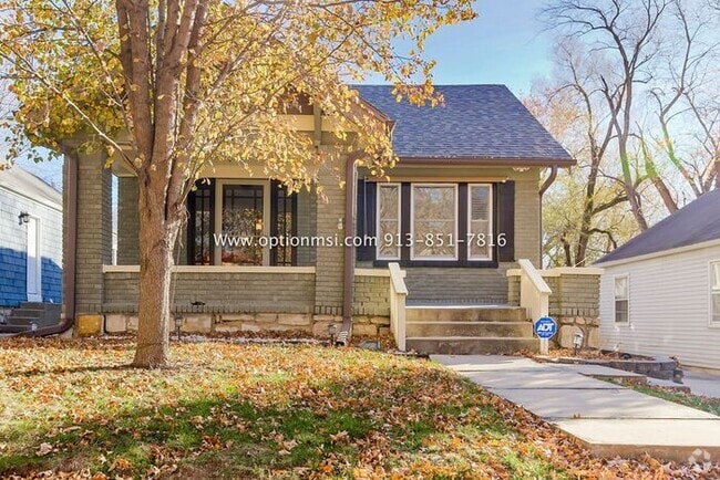 Building Photo - Charming, impeccably clean and maintained ... Rental