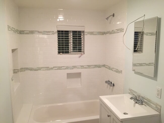 Bathroom with Subway Tile - 4118 W 149th St Unit 1