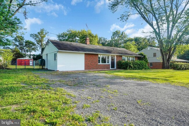 Photo - 13209 Thornton Dr