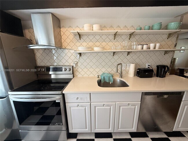 Photo - 915 8th St Unit 102