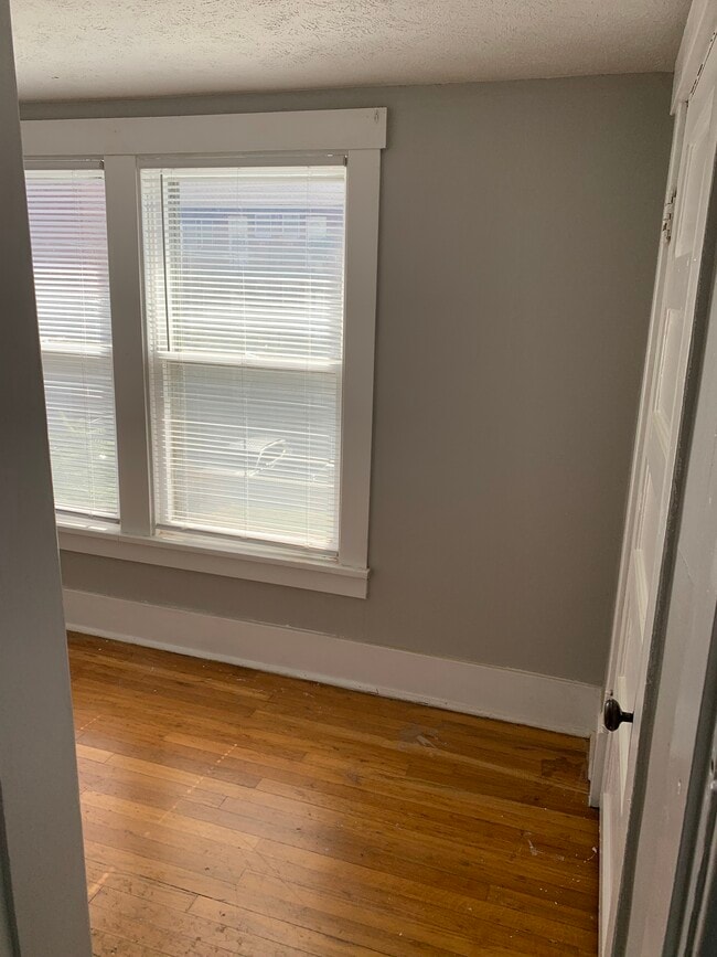 Photo - 4907 Capitol Ave Unidad #3