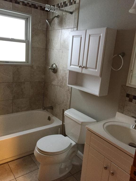 Photo - 205 Argus Dr Unidad Upper