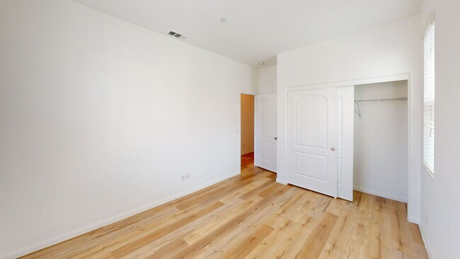 Photo - Available Now: Cozy 4 Bedroom 2.5 Bath Hom...