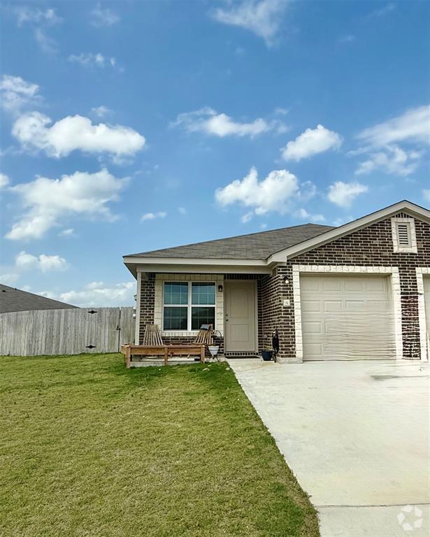 Building Photo - 301 Dolphin Dr Rental