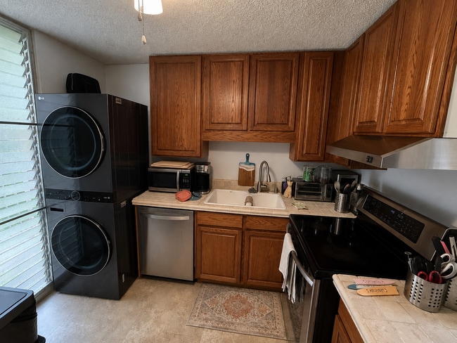 Photo - 95-227-227 Waikalani Dr Unit A301, Mililani, HI 96789