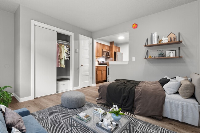 Photo - White Rock Apartments