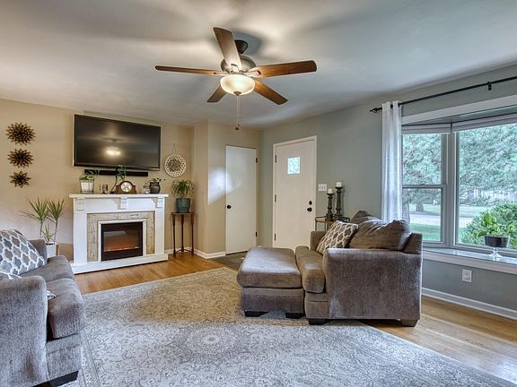 Photo - 4454 N 107th St