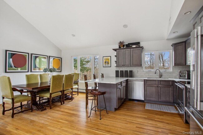 Photo - 30 Squires Blvd