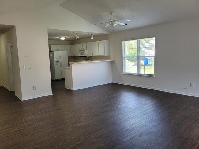 Photo - 1203 Wyngate Dr