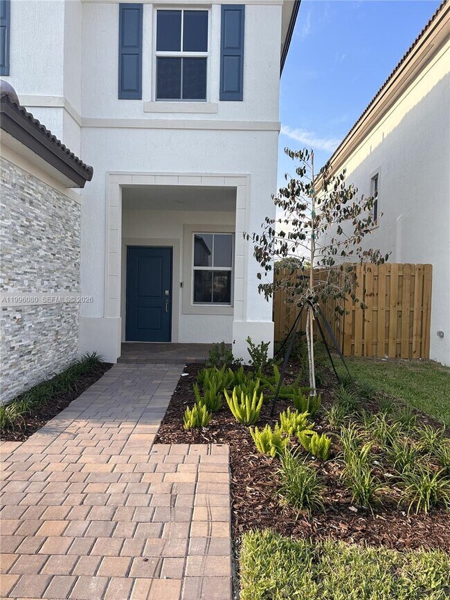 Photo - 2345 NW 131st Cir