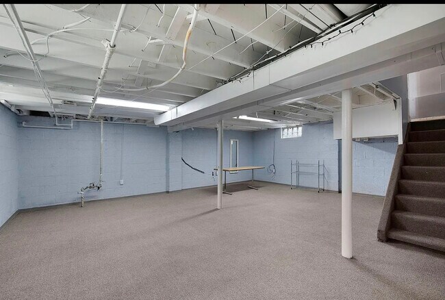 Photo - 2301 E 4th St