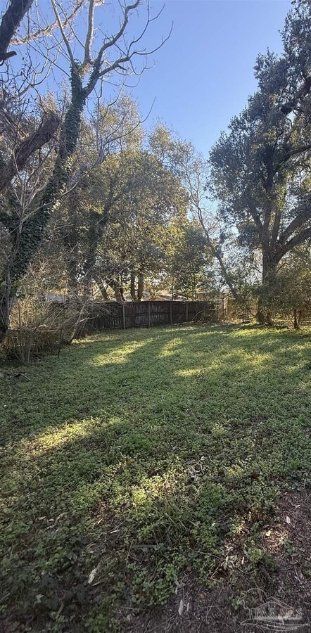 Photo - 502 New York Dr