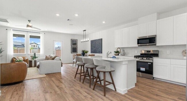 3543 Goldfinch Woods Dr