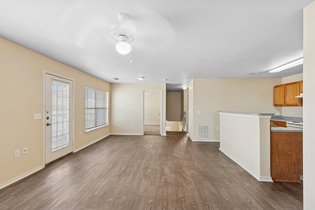Ironwood Crossing Apartments & Townhomes