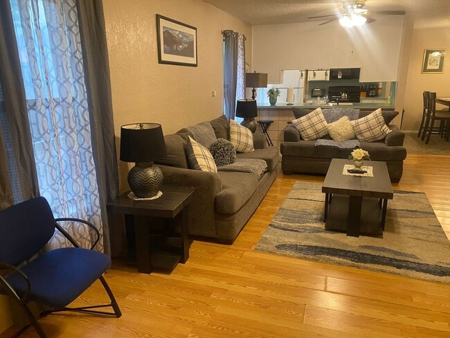 Photo - 2707 NE Euclid Ave